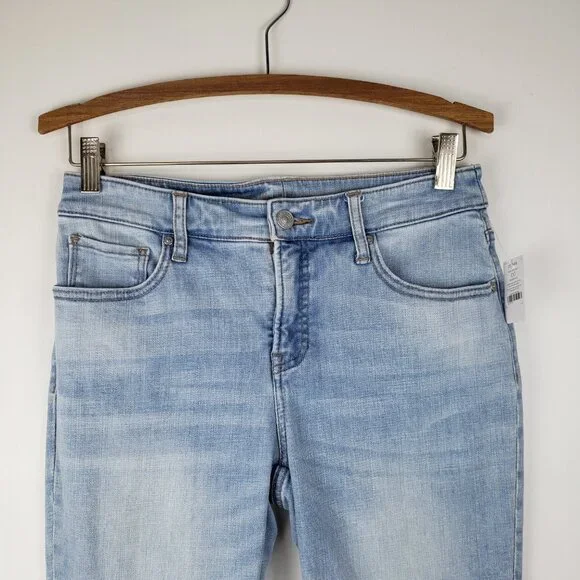 Chicos NWT So Slimming Girlfriend Crop Jeans 00 XS Beaded Hem Slim Leg - Picture 3 of 9